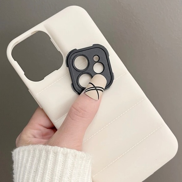White Puffer IPhone Case - Picture 4 of 4